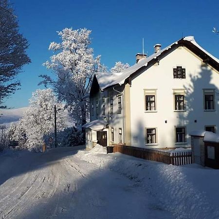 Stara Skola Hedec Lejlighedshotel Králíky Eksteriør billede