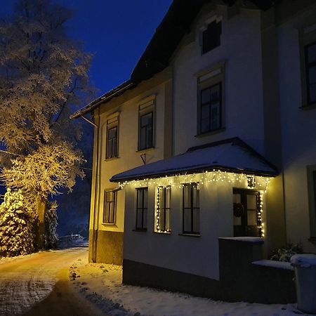 Stara Skola Hedec Lejlighedshotel Králíky Eksteriør billede